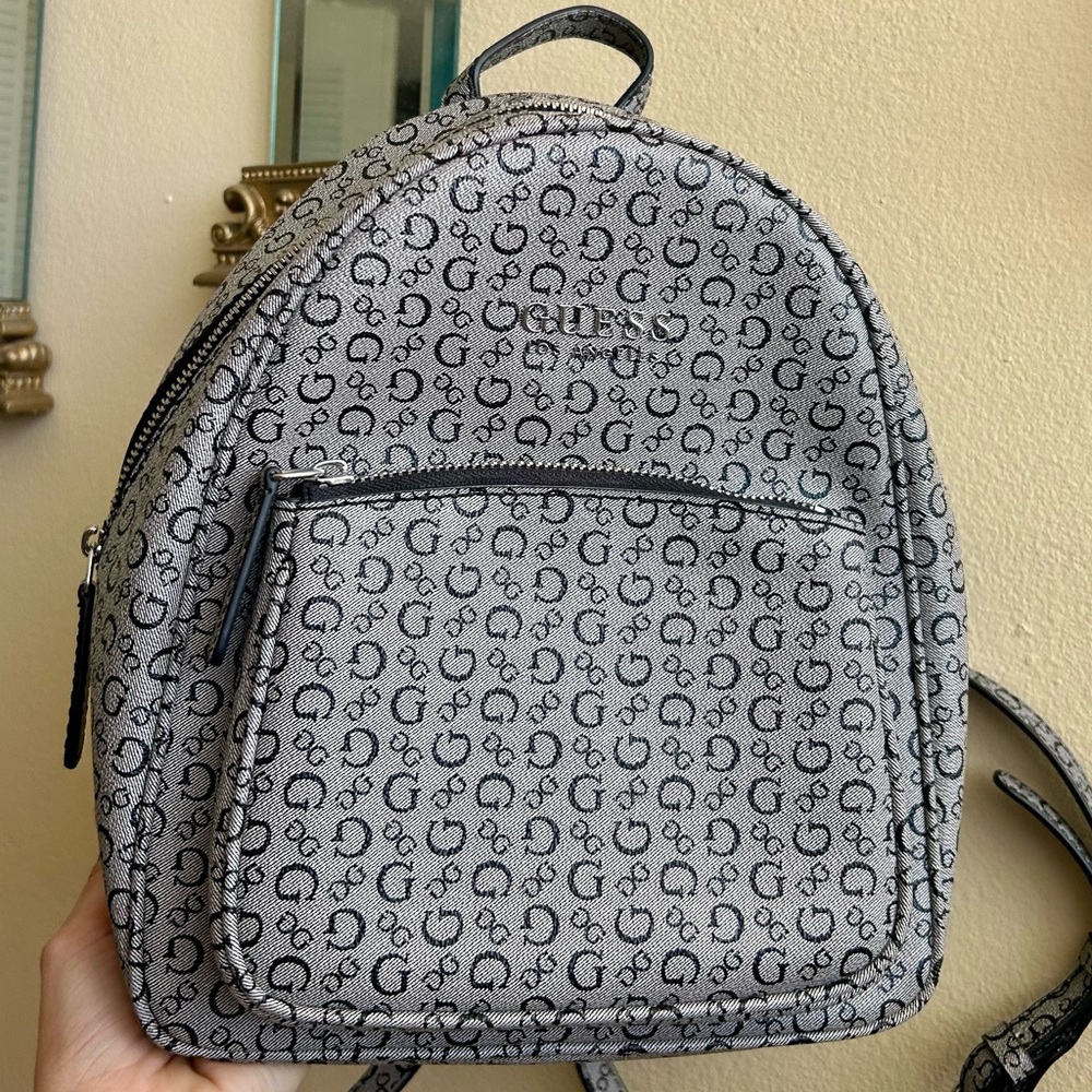 GUESS Black & Gray Monogram Backpack – Logo Print – Medium Size